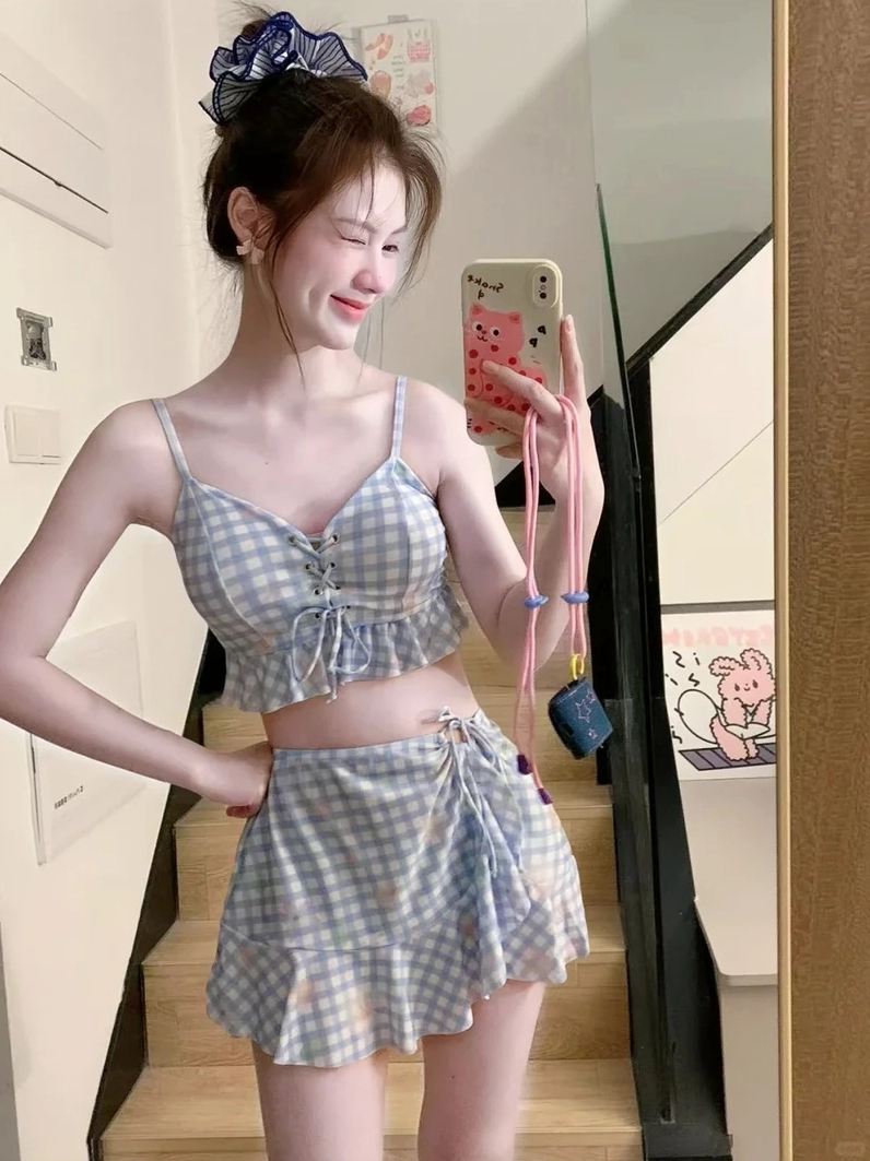 Ảnh bikini nữ đẹp mắt và gợi cảm cho mọi ánh nhìn