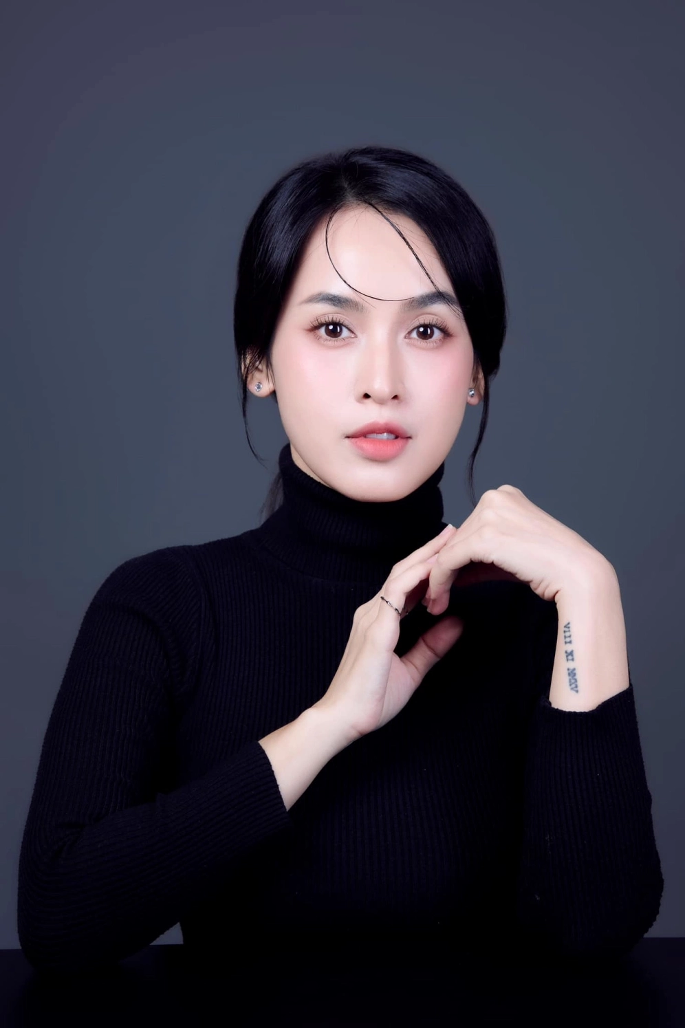 Ảnh gái xinh 4K siêu nét đến từng chi tiết nhỏ