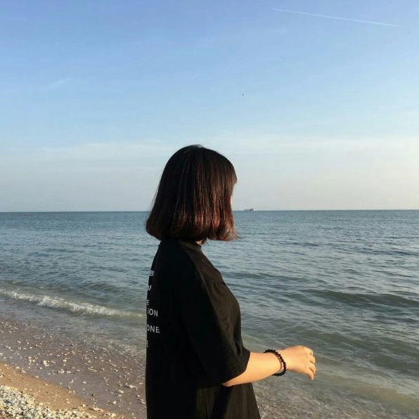 Bộ sưu tập 20 hình ảnh gái đẹp tóc ngắn che mặt đầy bí ẩn 11 Ảnh gái xinh tóc ngắn che mặt ở biển tươi mát