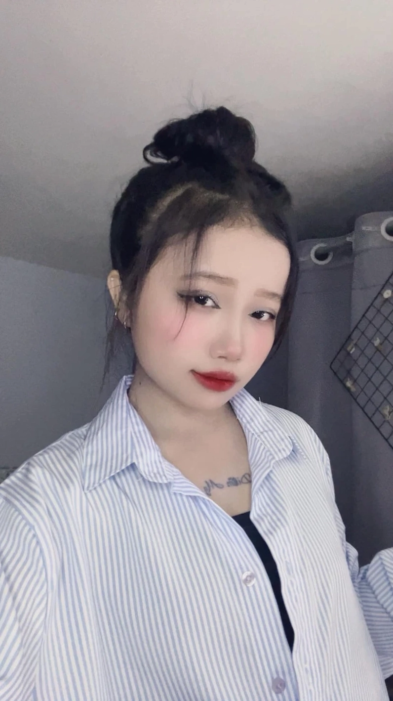 Ảnh girl 2k3 Việt Nam xinh đẹp với sự trẻ trung và năng động