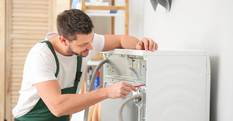 Bo mạch điều khiển máy giặt LG bị hỏng cần thợ chuyên nghiệp kiểm tra