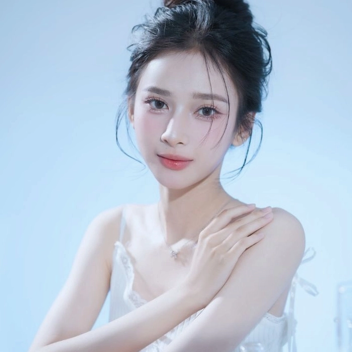 Bức ảnh chân dung người đẹp Bảo Ngọc khoe nét dịu dàng nữ tính