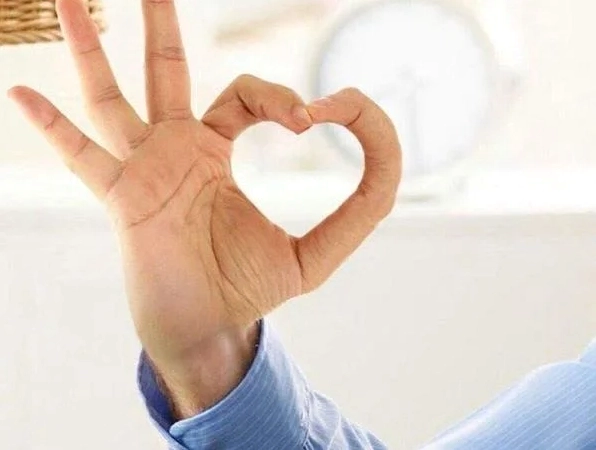 Bộ sưu tập 30 ảnh meme trái tim hài hước đáng yêu nhất 12 Bức meme trái tim chất hài đầy tính giải trí cao