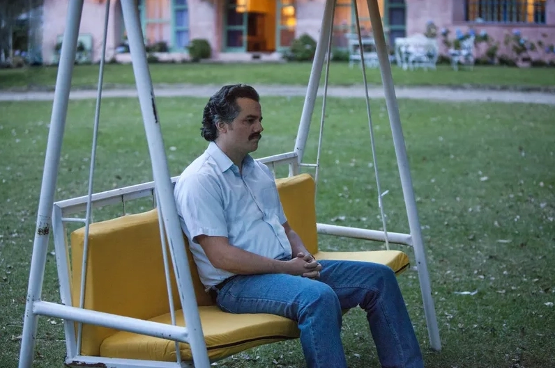 Bộ sưu tập pablo escobar meme cuốn hút và gợi cảm nhất mạng xã hội 9 Chờ đợi như bất tận trong pablo escobar waiting meme