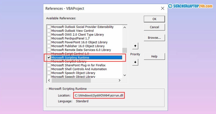 Cửa sổ References trong môi trường VBA hiển thị danh sách các thư viện với mục Microsoft Scripting Runtime được đánh dấu tick