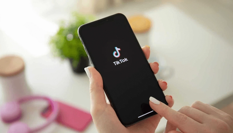 Giao diện nền tảng giải trí quen thuộc trên các thiết bị hiện nay