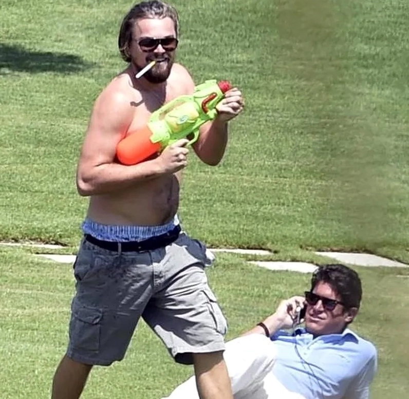 Trọn bộ ảnh Leonardo DiCaprio meme hài hước nhất hiện nay 6 Hình ảnh chế bất hủ được yêu thích từ django unchained leo meme