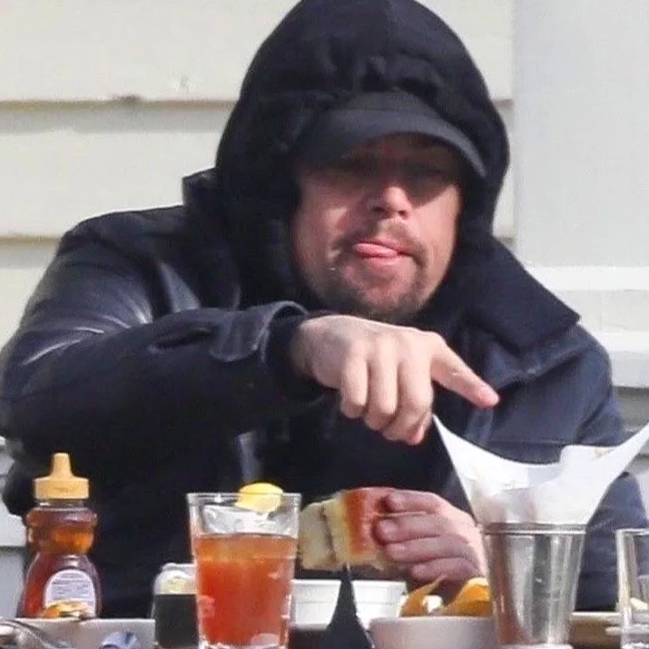 Trọn bộ ảnh Leonardo DiCaprio meme hài hước nhất hiện nay 18 Hình ảnh mang lại góc giải trí đỉnh cao thông qua leo laughing meme