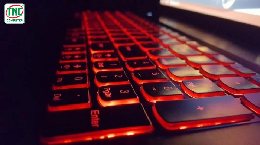 Hình ảnh minh họa lợi ích của việc tắt đèn bàn phím laptop giúp tiết kiệm pin và bảo vệ mắt