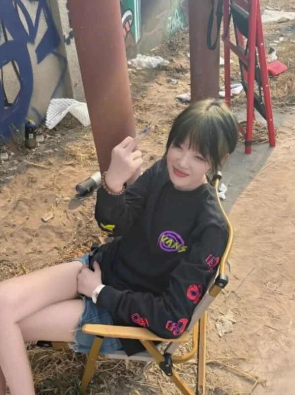 Tuyển tập hình ảnh meme ngón giữa cực gắt và lôi cuốn nhất năm 3 Hình ảnh ngón tay giữa me me đậm chất nghệ thuật
