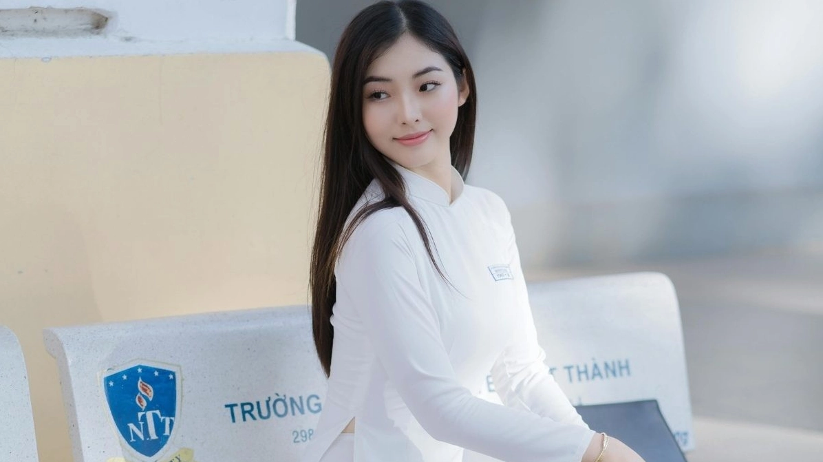 Bộ sưu tập ảnh nền pc gái xinh 4k quyến rũ cuốn hút nhất 2 Hình nền gái xinh áo dài Việt Nam bố cục cân bằng tông nhã