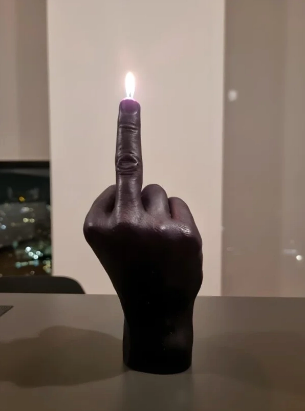 Tuyển tập hình ảnh meme ngón giữa cực gắt và lôi cuốn nhất năm 11 Hình nền ngón giữa meme tinh tế và sắc nét