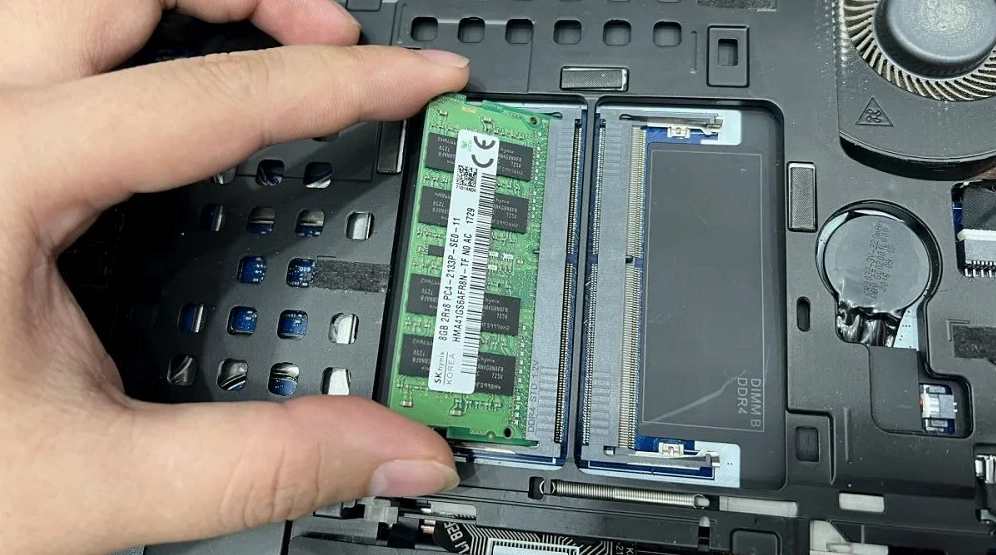 Hướng dẫn chi tiết cách nâng cấp laptop Vaio hiệu quả tăng tốc máy 5 Hoàn thiện quá trình nâng cấp phần cứng và kiểm tra lại hệ thống trên laptop Sony Vaio