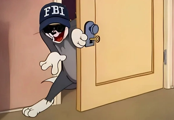 Khoảnh khắc fbi breaking in meme phá cửa xông vào bá đạo