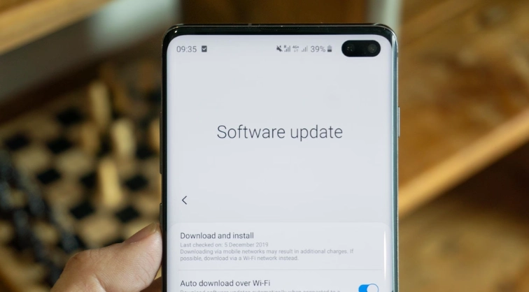 Kiểm tra và tải về bản cập nhật hệ điều hành mới nhất cho thiết bị Android