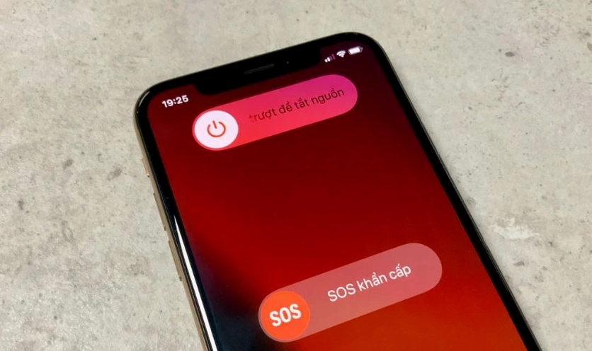 Màn hình vuốt thanh trượt để tắt nguồn và khởi động lại thiết bị iPhone