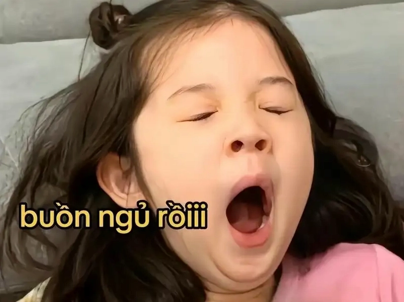 Bộ sưu tập ảnh em bé meme hài hước ngộ nghĩnh nhất 2026 11 Meme em bé Hàn Quốc nổi bật với chữ viết độc đáo