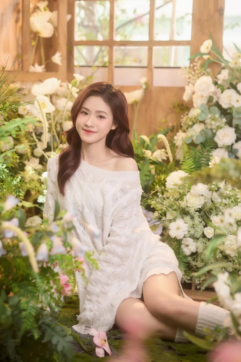 Bộ sưu tập ảnh gái cu te dễ thương khiến bạn không thể rời mắt 16 Một bức ảnh wallpaper tuyệt đẹp về cô gái dễ thương tỏa sáng trong nắng