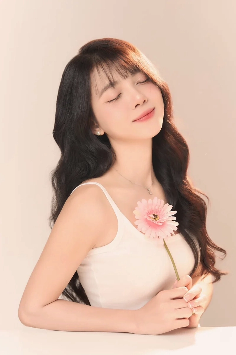 Bộ sưu tập ảnh gái cu te dễ thương khiến bạn không thể rời mắt 11 Nét đẹp truyền thống nhưng pha chút hiện đại của cô gái Việt Nam đáng yêu