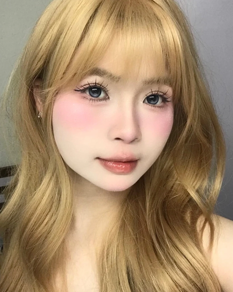 Nét ngọt ngào khó cưỡng từ ảnh gái xinh tóc vàng cute