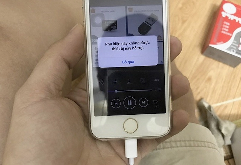 Nguyên nhân gây ra lỗi phụ kiện không được hỗ trợ trên màn hình điện thoại iPhone