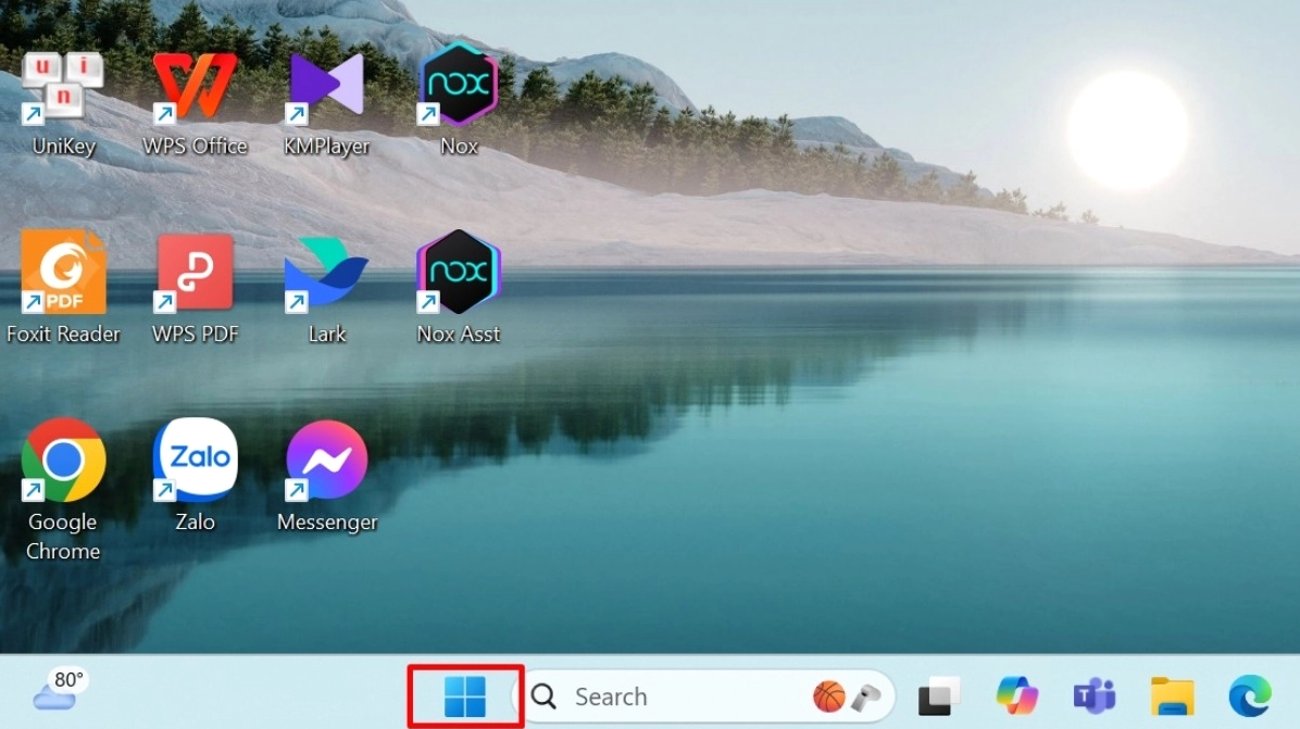 Nhấn vào biểu tượng Microsoft Store