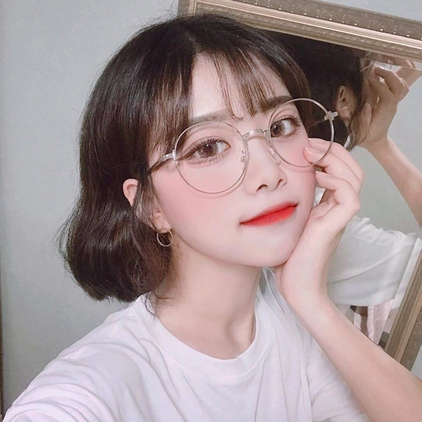 Ngắm trọn bộ 20 ảnh gái trung tóc ngắn siêu cuốn hút và gợi cảm 5 Phong cách năng động và trẻ trung của cô gái tóc ngắn