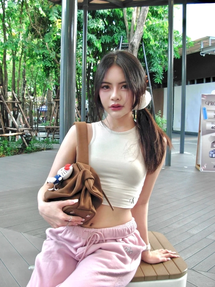 Trọn bộ 30 ảnh đẹp gái Thái Lan sexy quyến rũ mới nhất 2026 18 Sự trẻ trung hack tuổi đáng kinh ngạc