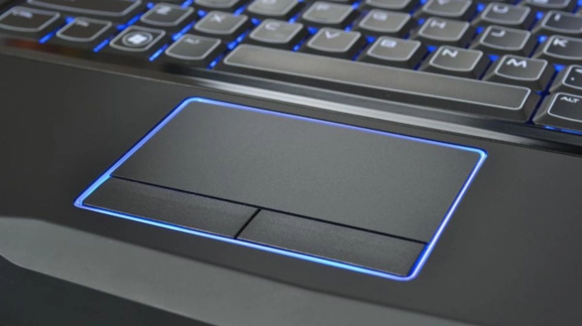 Tình trạng Touchpad laptop HP bị đơ lag thường xảy ra khi hệ điều hành hoặc driver gặp xung đột