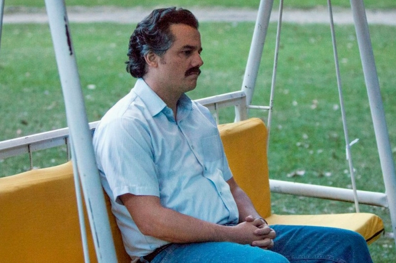Bộ sưu tập pablo escobar meme cuốn hút và gợi cảm nhất mạng xã hội 16 Tổng hợp những biểu cảm buồn bã của Pablo Escobar