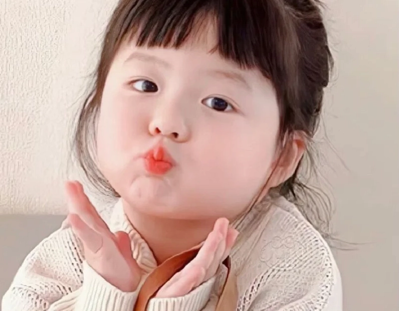 Bộ sưu tập ảnh bé gái dễ thương và những khoảnh khắc đáng yêu mê hoặc 10 Ảnh bé gái dễ thương và xinh đẹp, nổi bật trong mọi khoảnh khắc với nét ngọt ngào