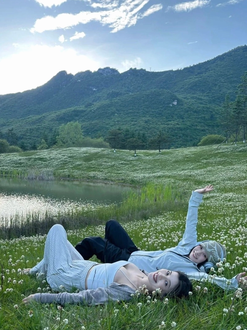 Cận cảnh bộ sưu tập ảnh cô gái đẹp dịu dàng và nét duyên Á Đông 10 ảnh cô gái đẹp dịu dàng với kiểu tóc tết và trang phục thanh lịch