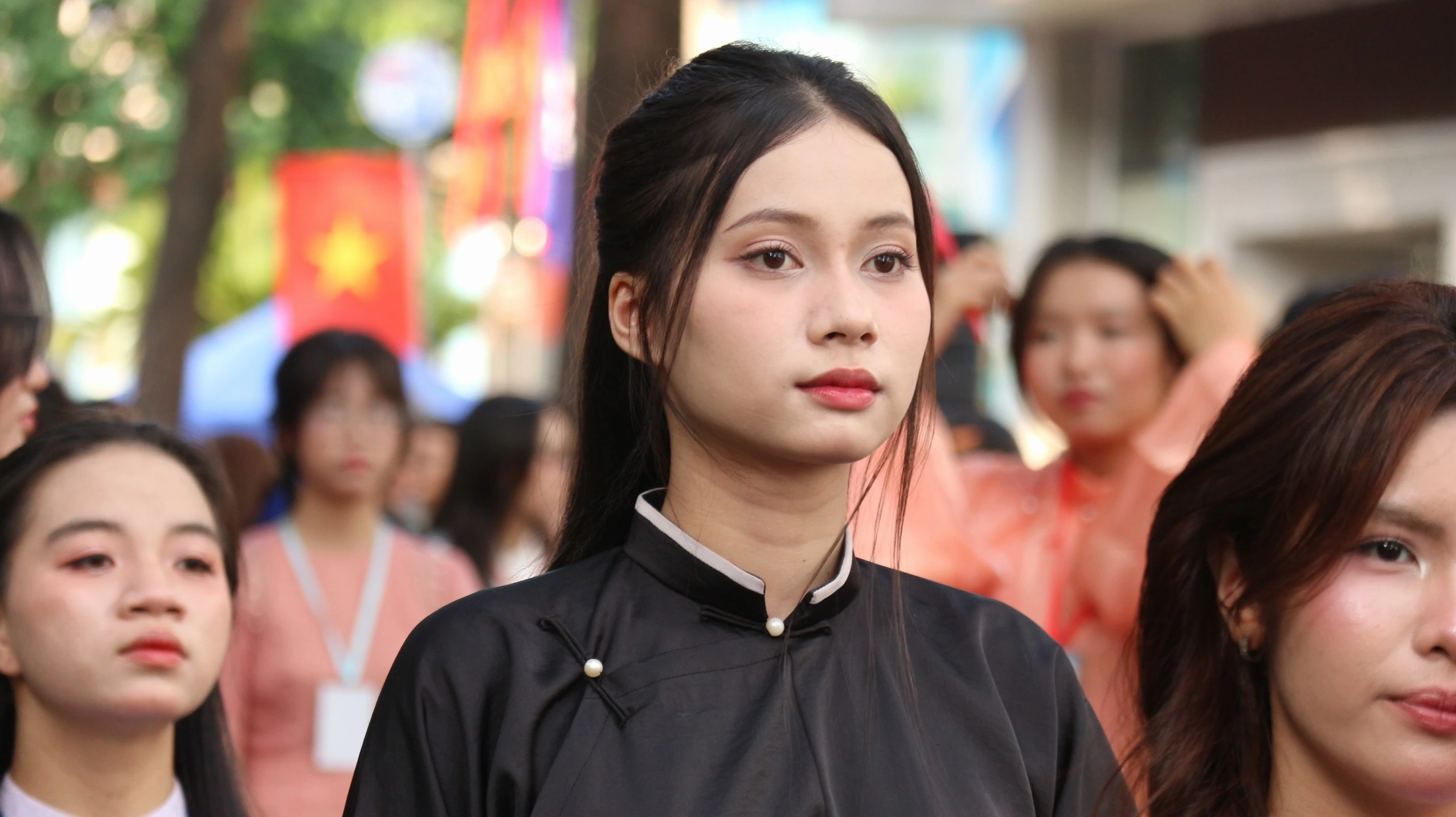 Bộ Sưu Tập Cận Cảnh Những Ảnh Cô Gái Đẹp Nhất Mọi Thời Đại 7 Ảnh cô gái đẹp trong trang phục cá tính, thể hiện gu thời trang độc đáo