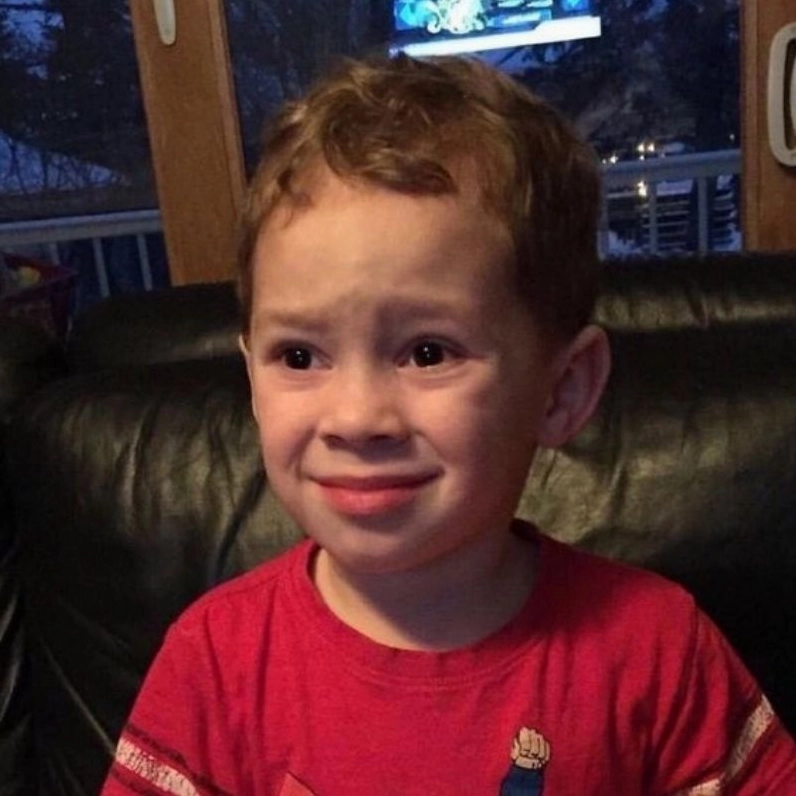 Bộ Sưu Tập Cận Cảnh Những Ảnh Em Bé Meme Hài Hước Nhất Mạng Xã Hội 10 Ảnh em bé meme siêu hài với đôi mắt trợn tròn