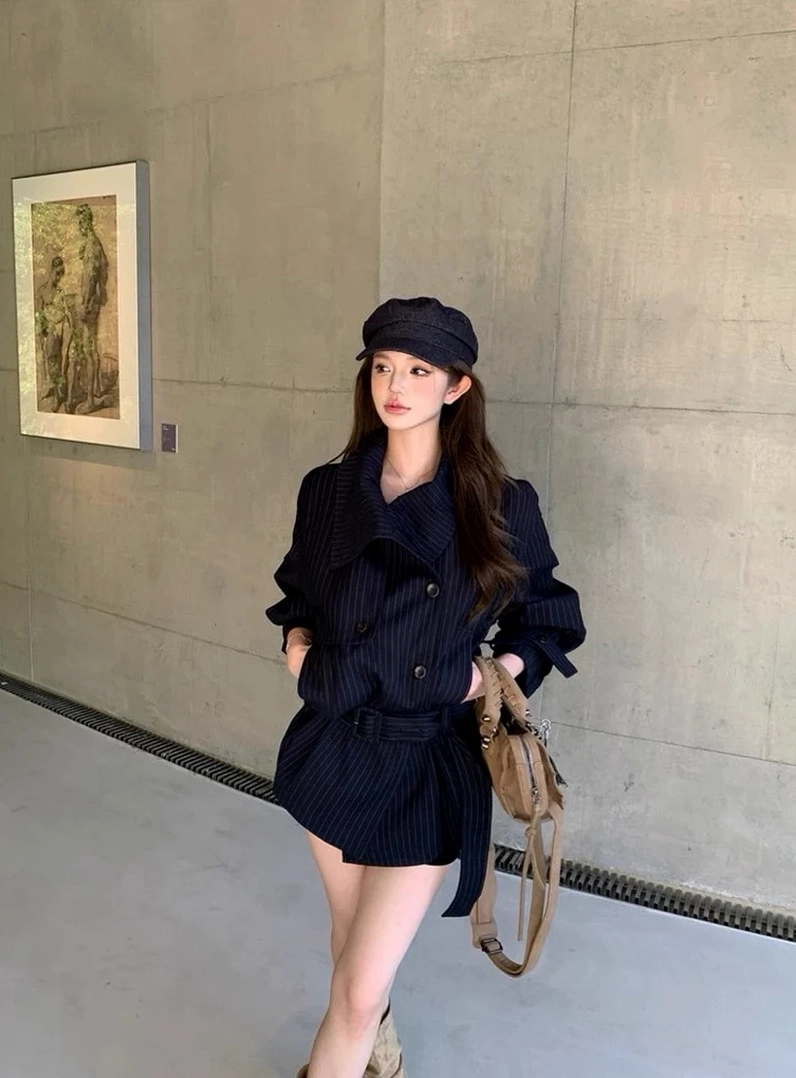 Bộ Sưu Tập Ảnh Gái Đẹp Công Sở Quyến Rũ Nhất Năm Nay Bạn Không Thể Bỏ Lỡ 17 Ảnh gái đẹp công sở trẻ trung với váy ngắn