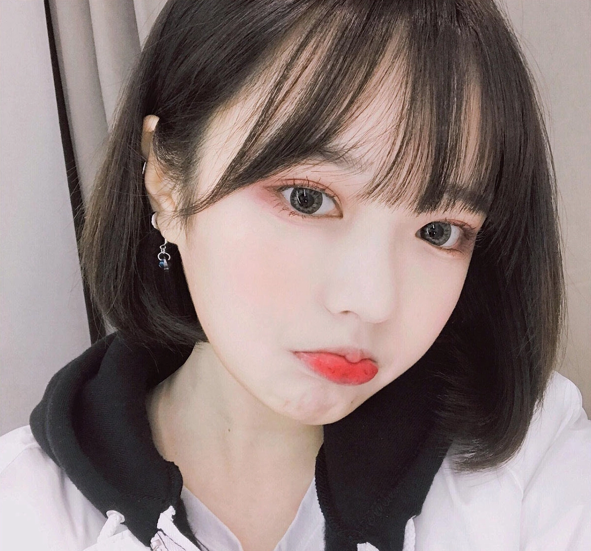 Ảnh gái xinh 2k8 (k7) dễ thương và xinh xắn khi tạo dáng chụp hình