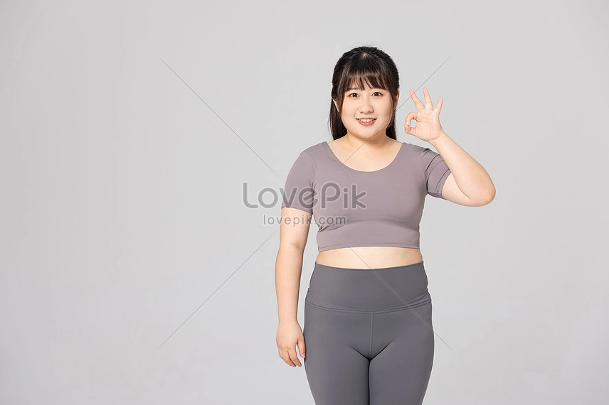 Ảnh gái xinh béo tự tin thể hiện cá tính