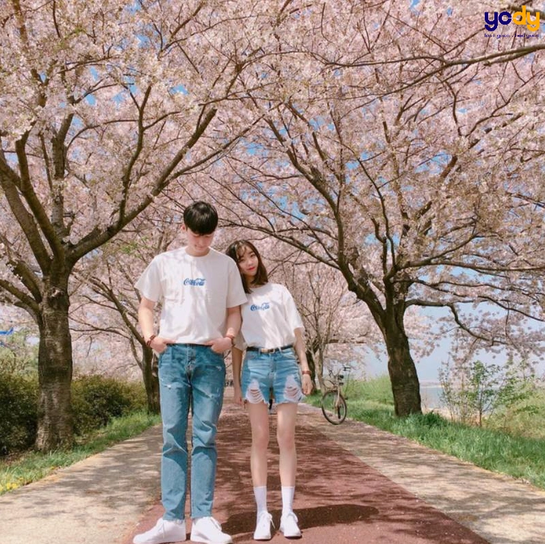 Ảnh gái xinh chân dài với phong cách năng động