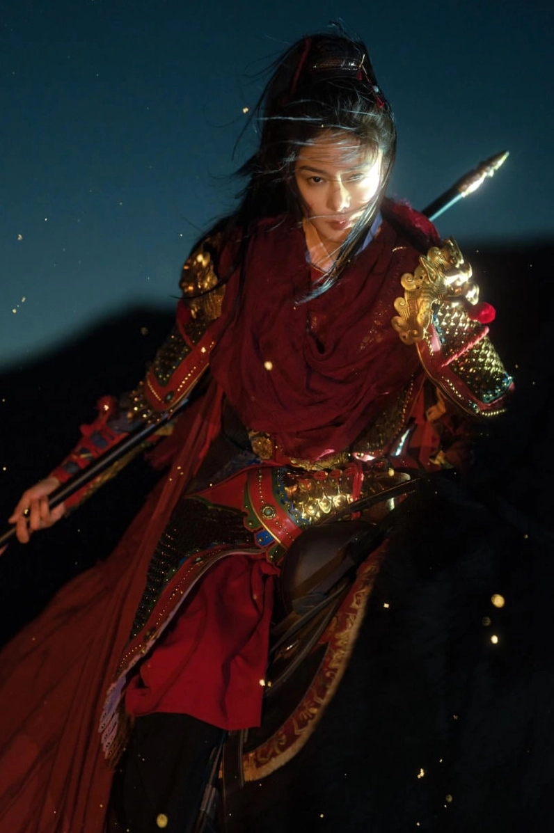 Bộ Sưu Tập Cận Cảnh Ảnh Gái Xinh Cổ Trang Vạn Người Mê 6 Ảnh gái xinh cổ trang trong bộ giáp võ tướng oai hùng