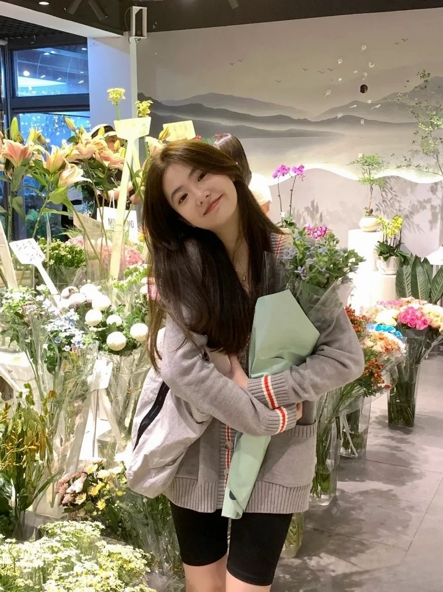 Ảnh gái xinh dễ thương rạng rỡ trong mọi khoảnh khắc