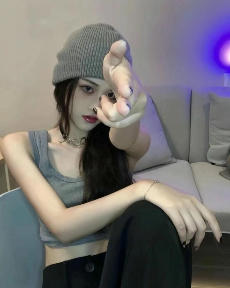 ảnh gái xinh douyin cá tính với phong cách đường phố