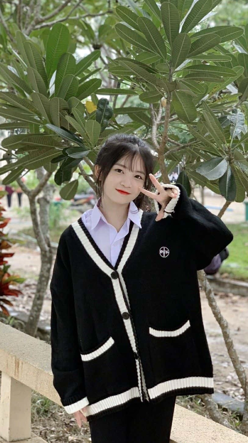 ảnh gái xinh k11 xinh xắn với mái tóc dài dịu dàng