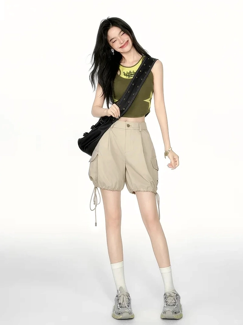 Ảnh gái xinh mặc quần ngắn toát lên vẻ hiện đại và thời thượng