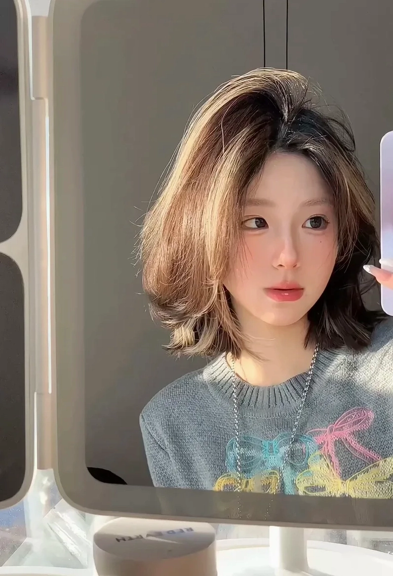 Khám phá bộ sưu tập ảnh gái xinh tóc ngắn siêu cuốn hút 3 Ảnh gái xinh tóc ngắn ngang vai thanh lịch và hiện đại