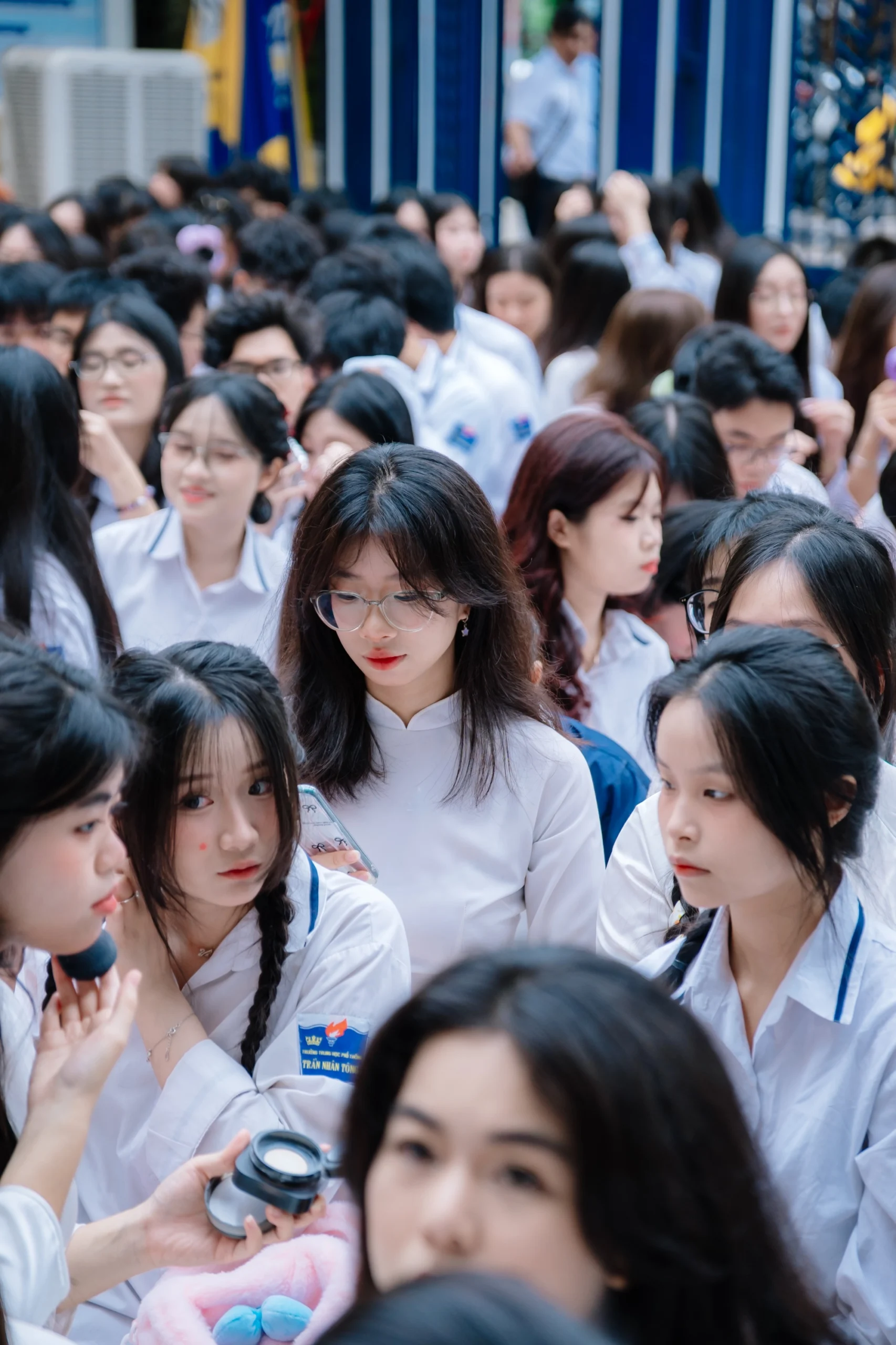 Ảnh gái xinh trung học nữ sinh đáng yêu tạo dáng chụp ảnh