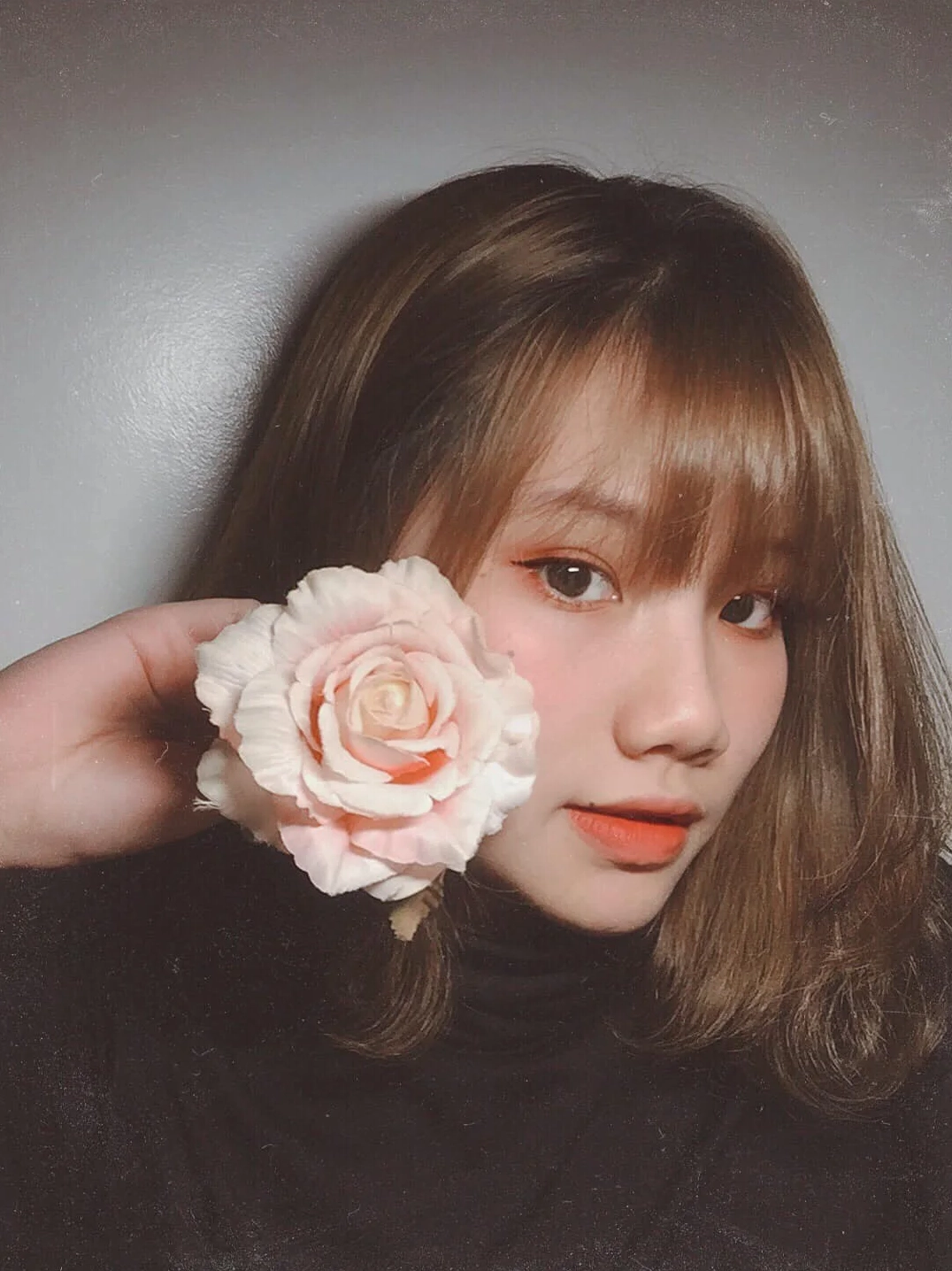 Ảnh hot girl 2k9 che mặt đầy quyến rũ và lôi cuốn