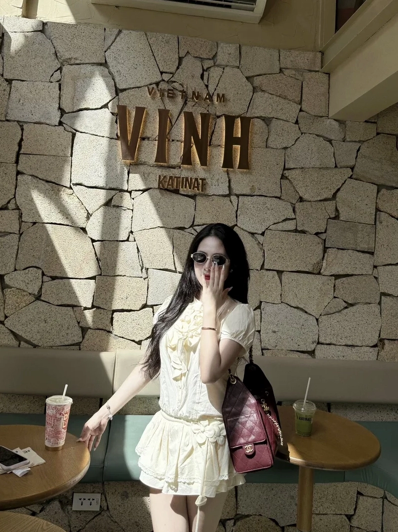 Bộ Sưu Tập Cận Cảnh Ảnh Mạng Gái Xinh Đẹp Và Cuốn Hút Nhất Hiện Nay 11 ảnh mạng gái xinh cá tính và ngầu