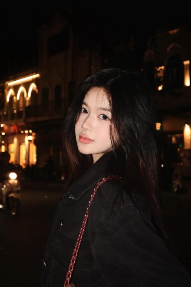 Bộ Sưu Tập Cận Cảnh Ảnh Mạng Gái Xinh Đẹp Và Cuốn Hút Nhất Hiện Nay 5 ảnh mạng gái xinh đẹp bất ngờ