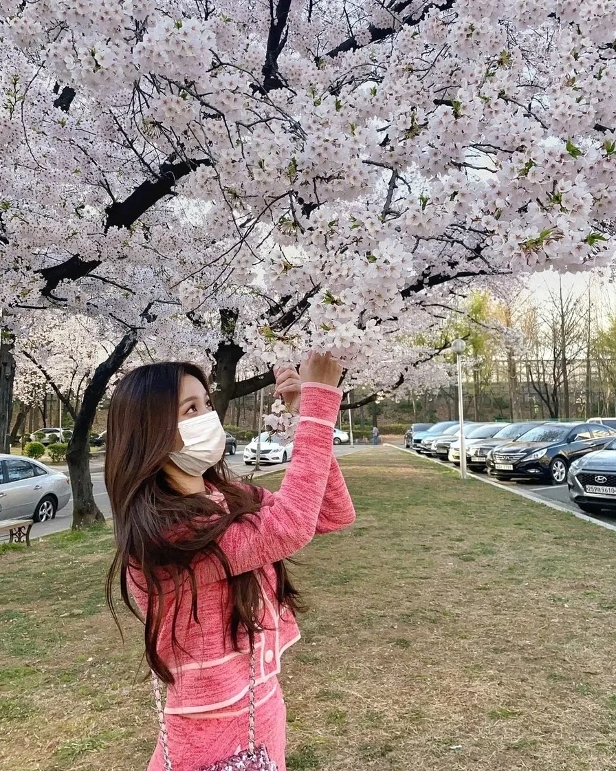 Ảnh mặt gái xinh với vẻ đẹp quyến rũ