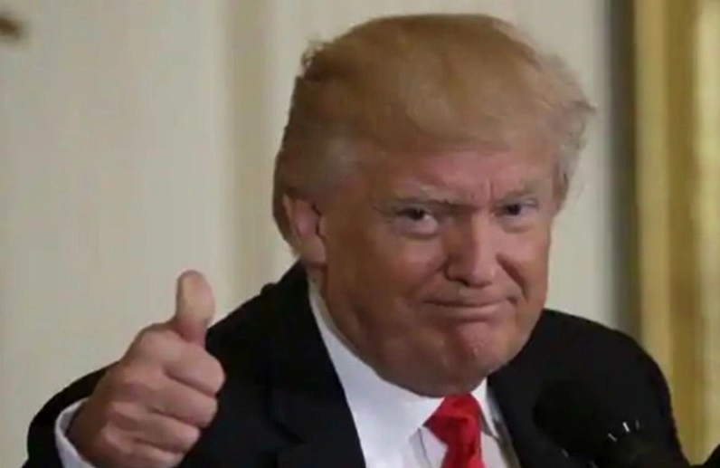 Ảnh meme cố lên với nhân vật nổi tiếng biểu cảm hài hước